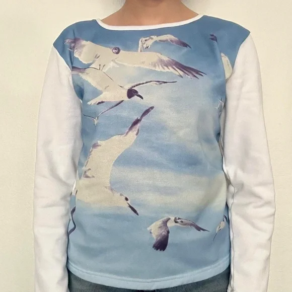🪽Taylor Swift 1989 seagull crop sweater, RARE - Size Large - Picture 3 of 6